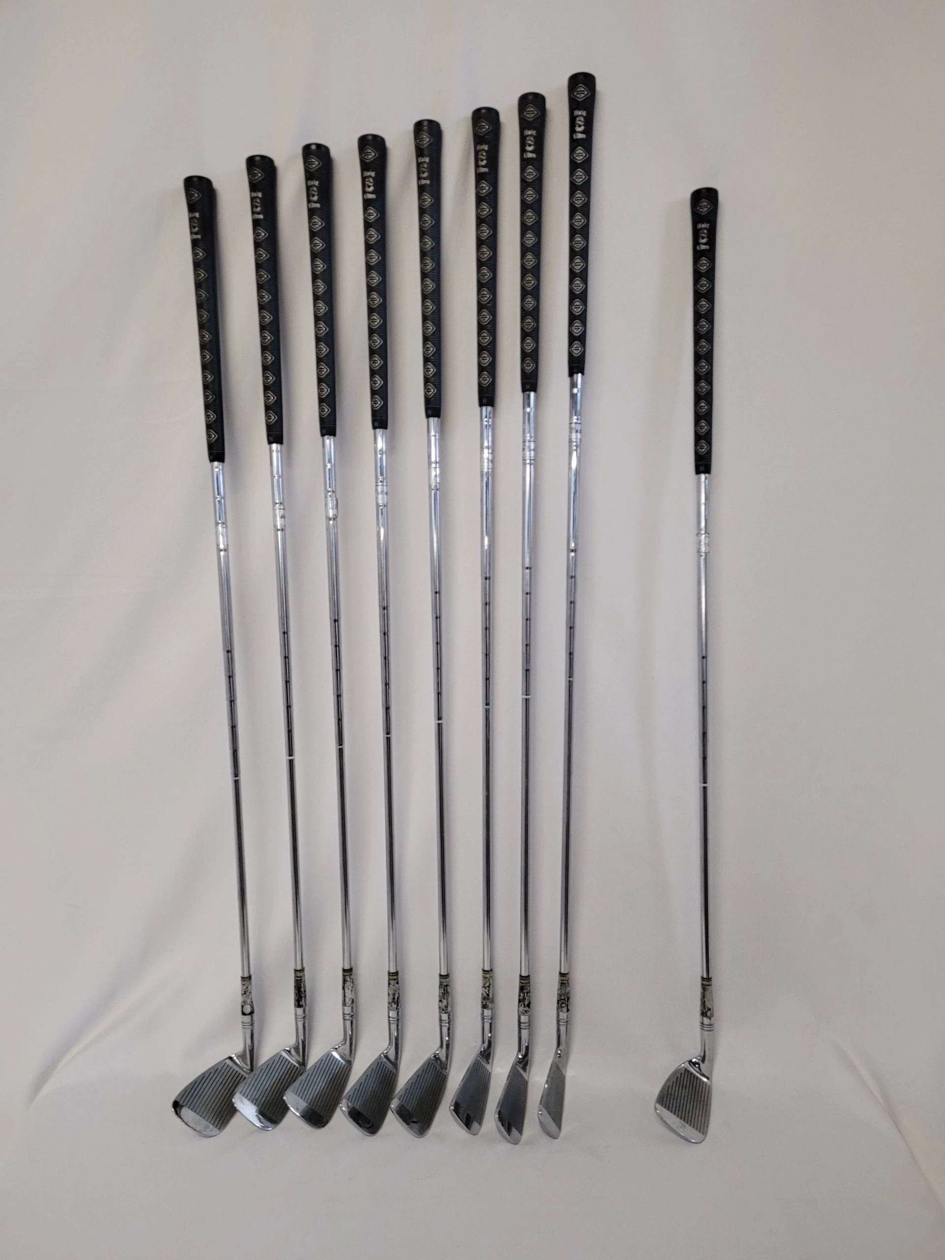 Vintage Walter Hagen Lady Ultra RH Iron Golf Club Set, 2-3-4-5-6-7-8-9-PW 3 Vintage Walter Hagen Lady Ultra RH Iron Golf Club Set, 2-3-4-5-6-7-8-9-PW