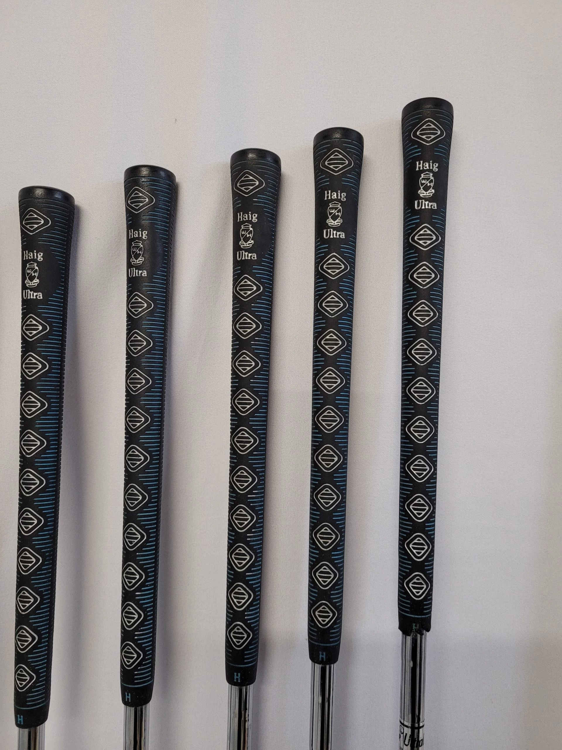 Vintage Walter Hagen Lady Ultra RH Iron Golf Club Set, 2-3-4-5-6-7-8-9-PW 8 Vintage Walter Hagen Lady Ultra RH Iron Golf Club Set, 2-3-4-5-6-7-8-9-PW - Image 6