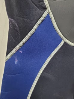 Realm Stealth Shorty 3mm Wetsuit Junior "10" -Surfing Equipment Verkäufe 2024 20230621 095148 scaled 1